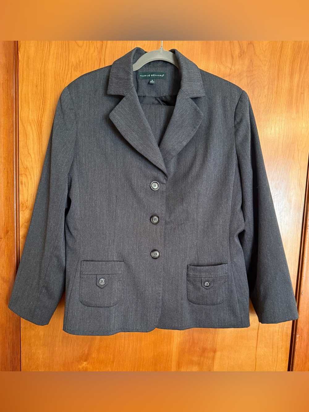 Harve Benard Women's Dark Gray Single-Breasted Pants Suit